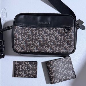 Coach Signature Black and Brown Messenger Bag
